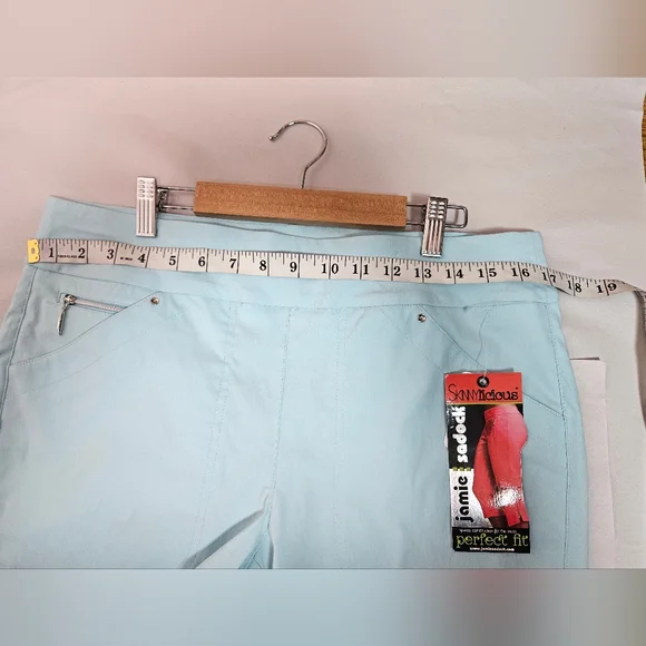 Jamie Sadock "Perfect Fit" Capris Pastel Aqua Blue Cropped - Picture 11 of 12